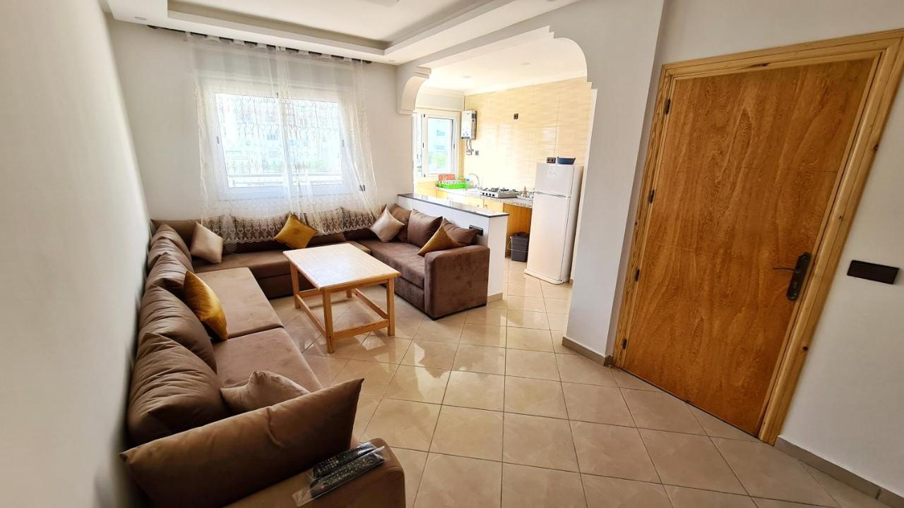 Enjoy Your Vacation Here, 1 Min To The Beach, Only For Families !! Мартиль Экстерьер фото