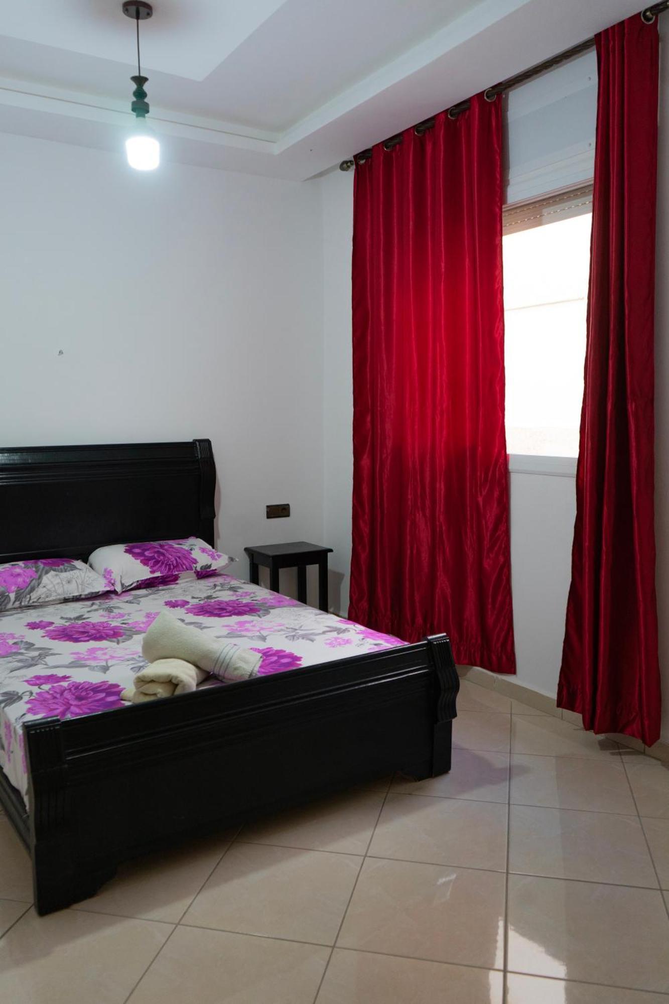 Enjoy Your Vacation Here, 1 Min To The Beach, Only For Families !! Мартиль Экстерьер фото